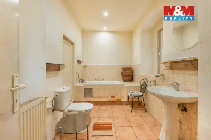 Prodej rodinného domu, Líský, 240 m2