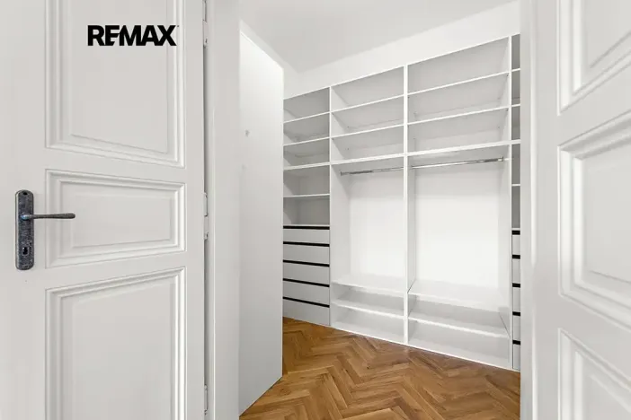 Prodej bytu 3+kk, Praha - Karlín, Peckova, 116 m2
