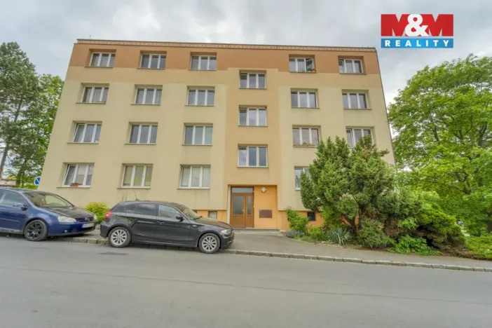 Prodej bytu 1+1, Klatovy - Klatovy II, K Letišti, 39 m2