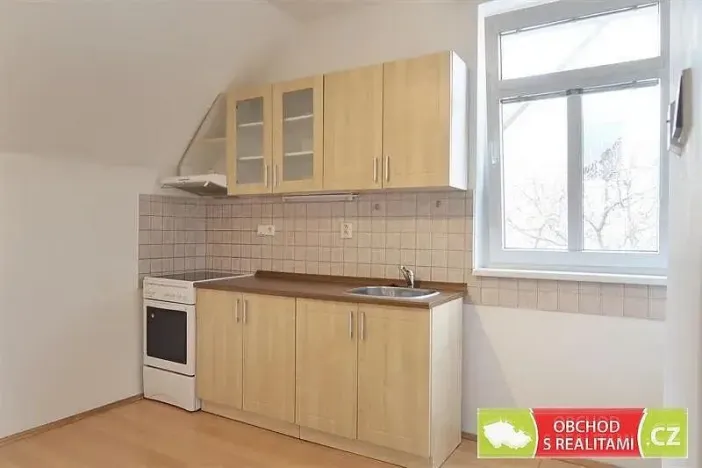 Pronájem bytu 2+kk, Praha, Nad Rohatci, 43 m2