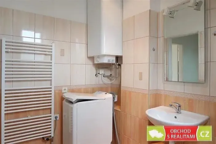 Pronájem bytu 2+kk, Praha, Nad Rohatci, 43 m2