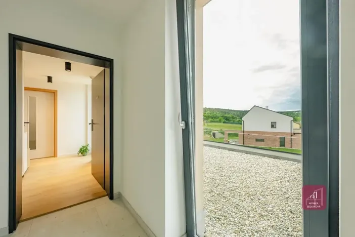 Pronájem bytu 2+kk, Mokrá-Horákov, 63 m2