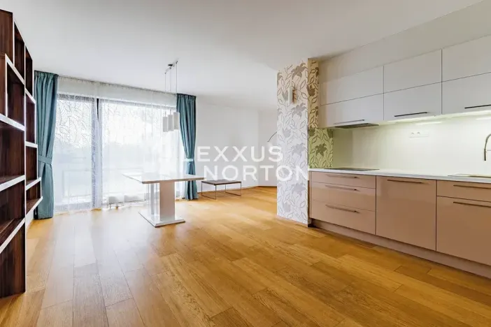 Pronájem bytu 3+kk, Praha - Hloubětín, Nademlejnská, 99 m2