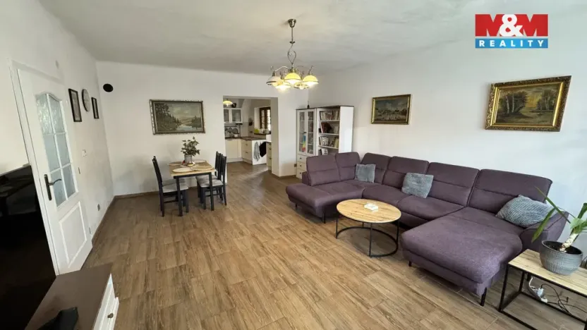 Prodej rodinného domu, Černovice, Dobešovská, 300 m2