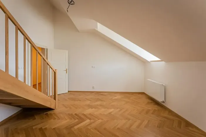 Pronájem atypického bytu, Praha - Staré Město, Kozí, 62 m2
