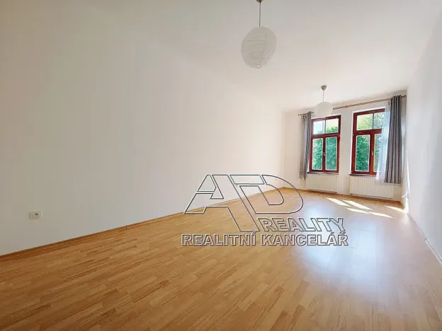 Pronájem bytu 2+1, České Budějovice, Pražská tř., 72 m2