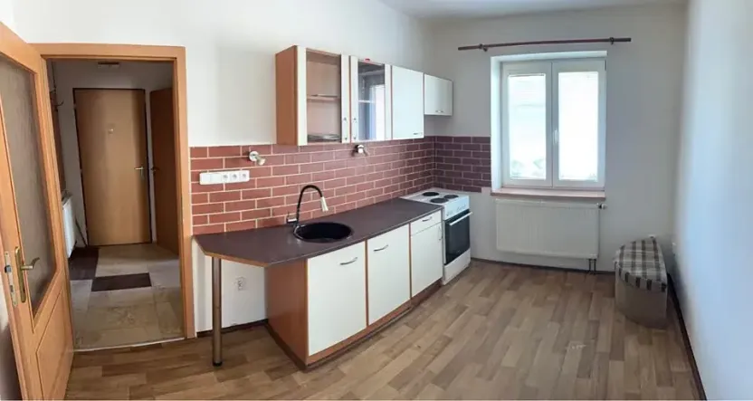Pronájem bytu 2+kk, Ostrava, Syllabova, 43 m2