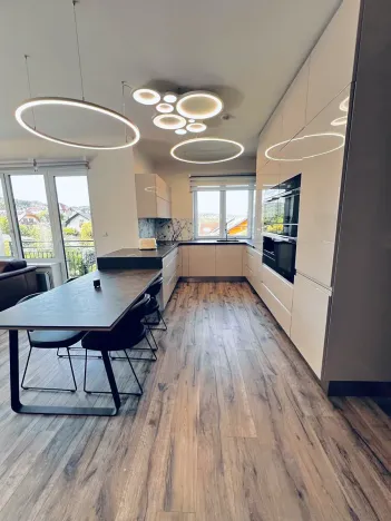 Prodej bytu 3+kk, Karlovy Vary, Svatošská, 92 m2