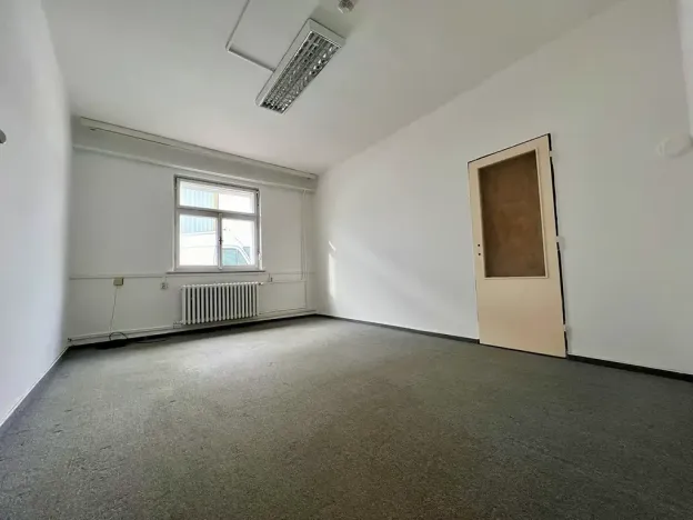 Pronájem kanceláře, Hradec Králové, Bieblova, 17 m2