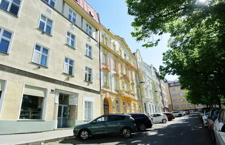 Prodej bytu 2+kk, Praha - Podolí, Nedvědovo náměstí, 69 m2