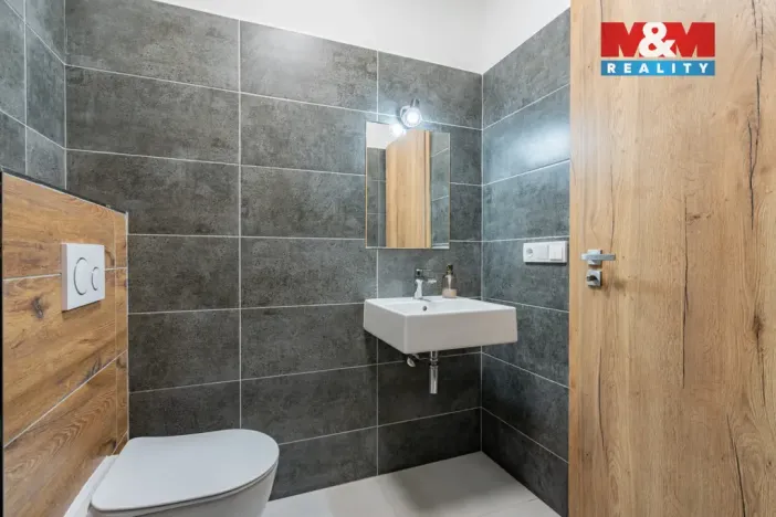 Prodej bytu 2+kk, Třeboň - Holičky, 42 m2