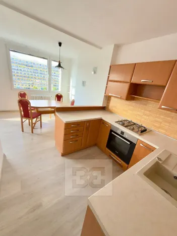 Pronájem bytu 3+kk, Kladno, Švýcarská, 76 m2
