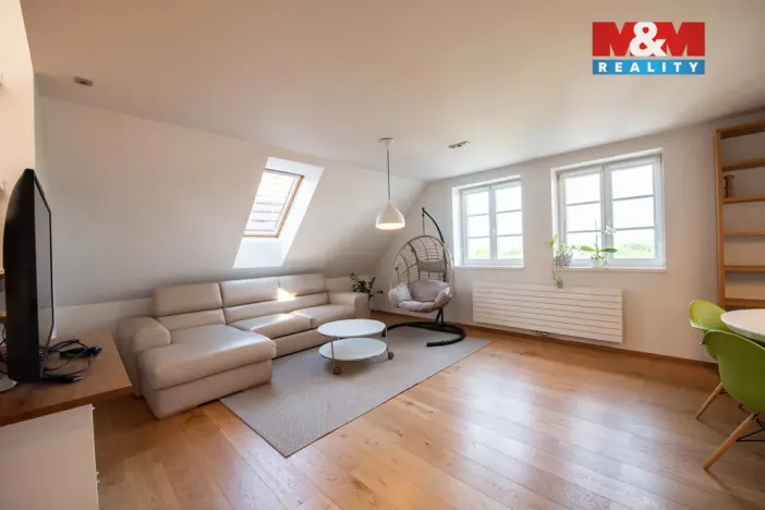 Pronájem bytu 5+kk, Hradec Králové, Velké náměstí, 112 m2