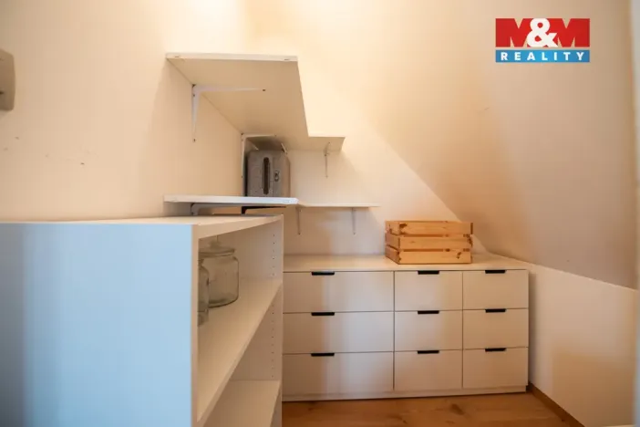 Pronájem bytu 5+kk, Hradec Králové, Velké náměstí, 112 m2