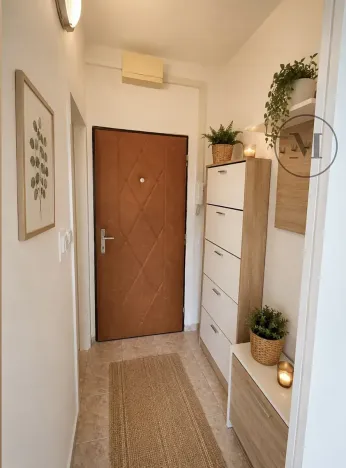 Pronájem bytu 2+kk, České Budějovice, J. Opletala, 38 m2
