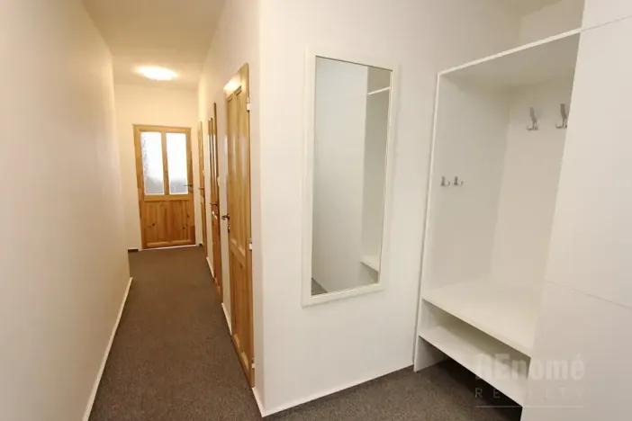 Pronájem bytu 3+1, Praha - Petrovice, Frostova, 78 m2