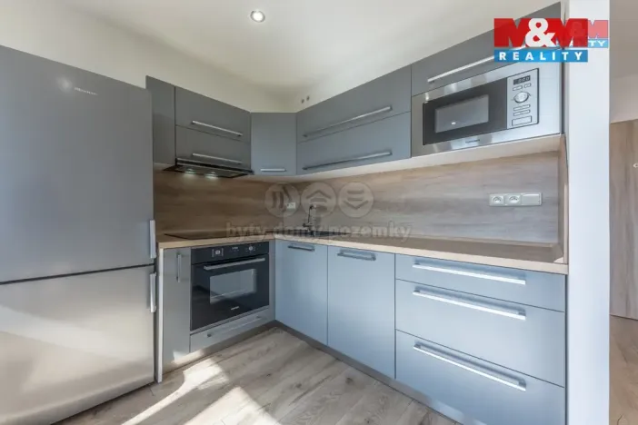 Pronájem bytu 1+1, Děčín - Děčín VI-Letná, U Tvrze, 36 m2