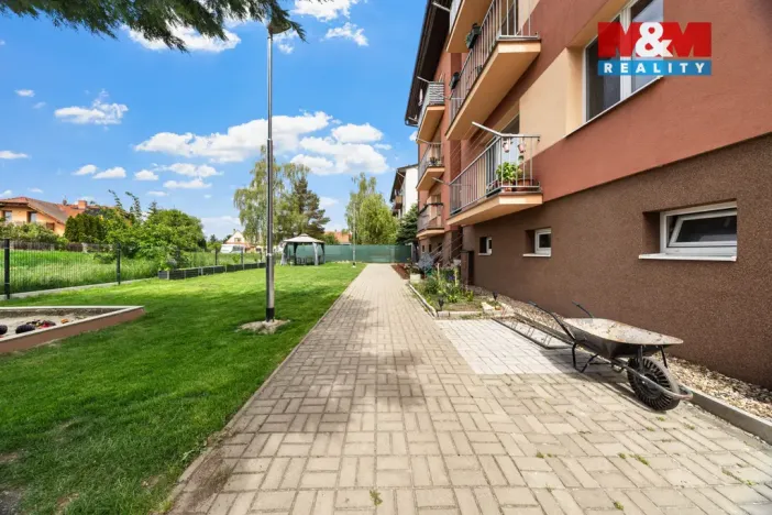 Prodej bytu 3+1, Dobroměřice, 5. května, 72 m2