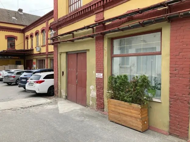 Pronájem skladu, Brno, Valchařská, 28 m2