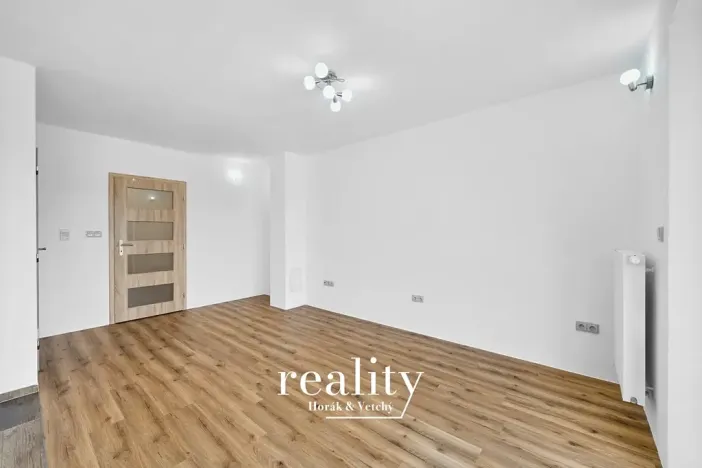 Pronájem bytu 2+kk, Jihlava, Na Nivách, 56 m2