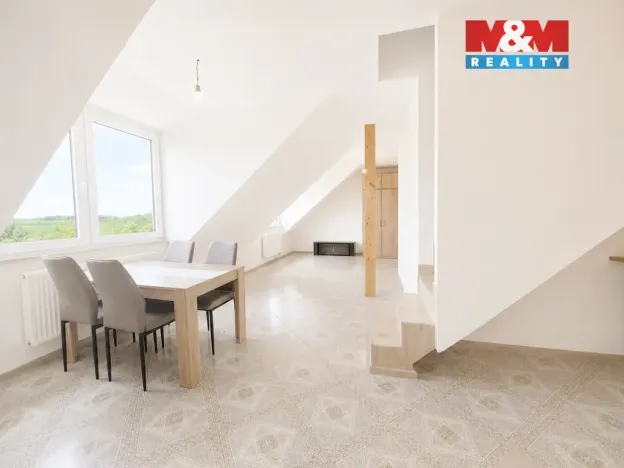 Prodej bytu 3+kk, Břežany II, 85 m2