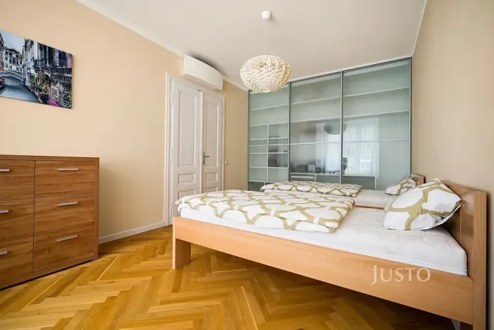 Pronájem bytu 3+1, Brno, Jakubské náměstí, 103 m2