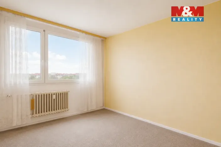 Prodej bytu 3+1, Praha - Prosek, Lovosická, 66 m2