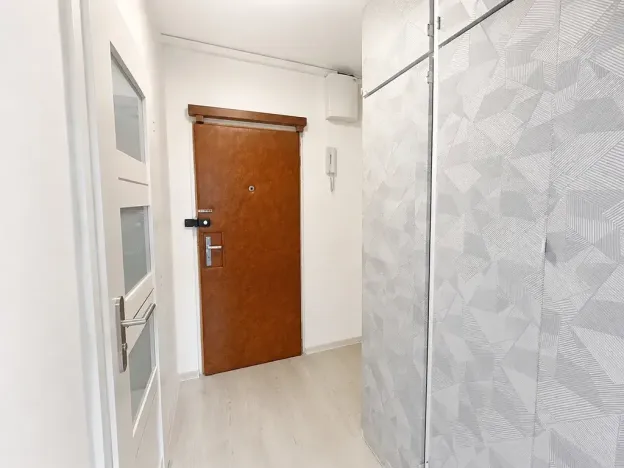 Pronájem bytu 2+kk, Praha - Střížkov, Šluknovská, 39 m2