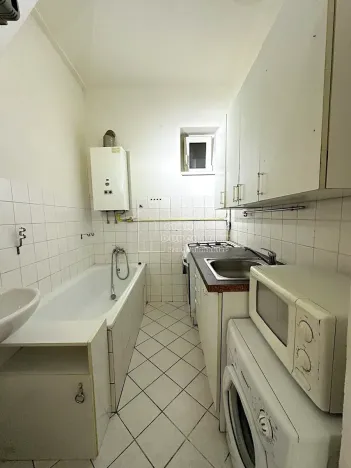 Pronájem bytu 2+kk, Praha - Žižkov, Jeseniova, 40 m2