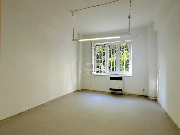 Pronájem bytu 2+kk, Praha - Žižkov, Jeseniova, 40 m2