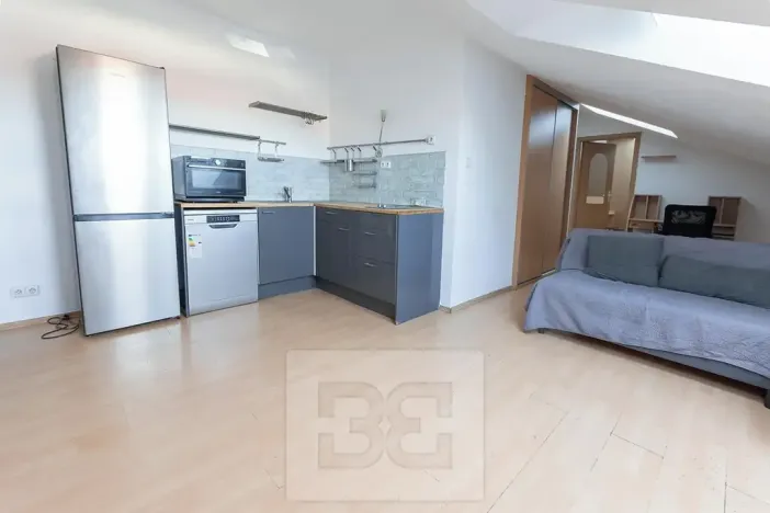 Pronájem bytu 2+kk, Praha - Běchovice, Mladých Běchovic, 51 m2