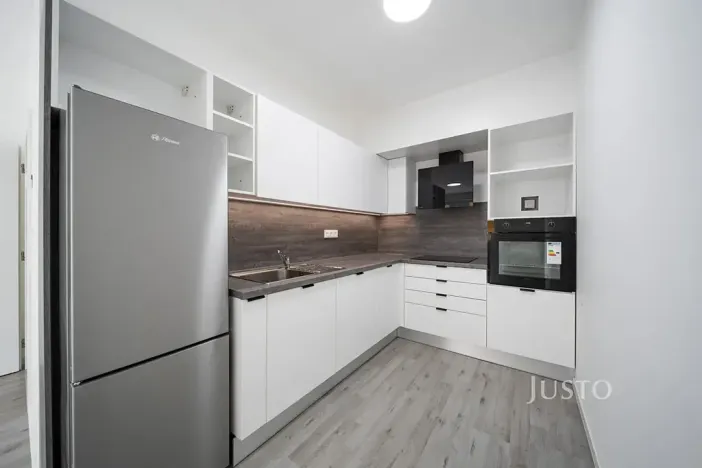 Pronájem bytu 2+kk, České Budějovice, Vrbenská, 50 m2