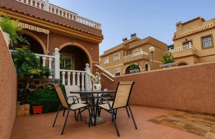Prodej rodinného domu, Grand Alacant , Santa Pola, COSTA BLANCA, Španělsko, 110 m2