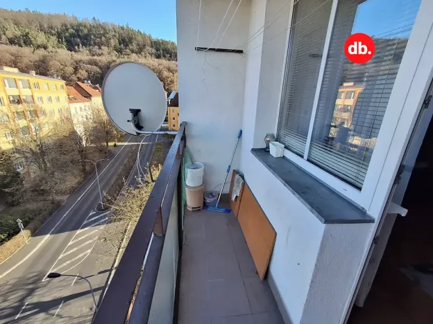 Pronájem bytu 2+1, Karlovy Vary, Krymská, 51 m2