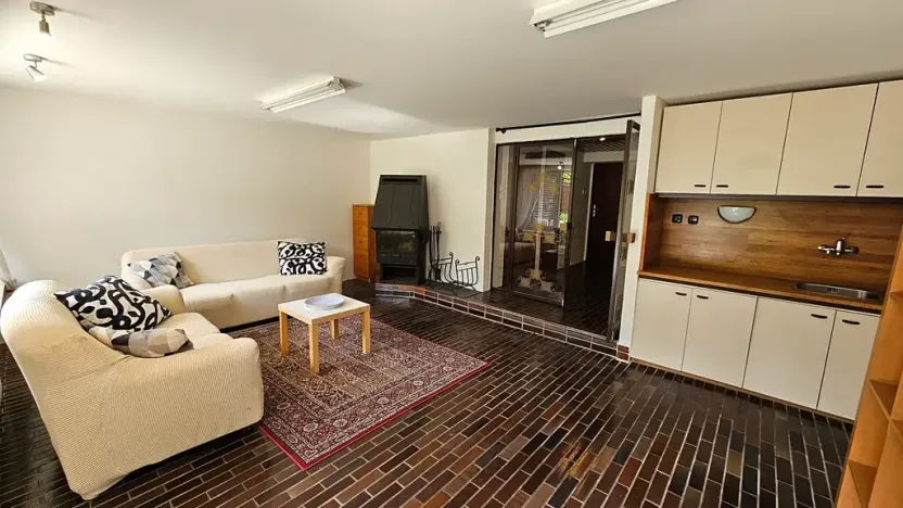 Pronájem rodinného domu, Praha - Dejvice, Krohova, 210 m2