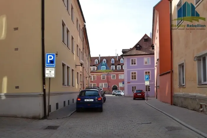 Pronájem bytu 1+1, Cheb, Úzká, 68 m2