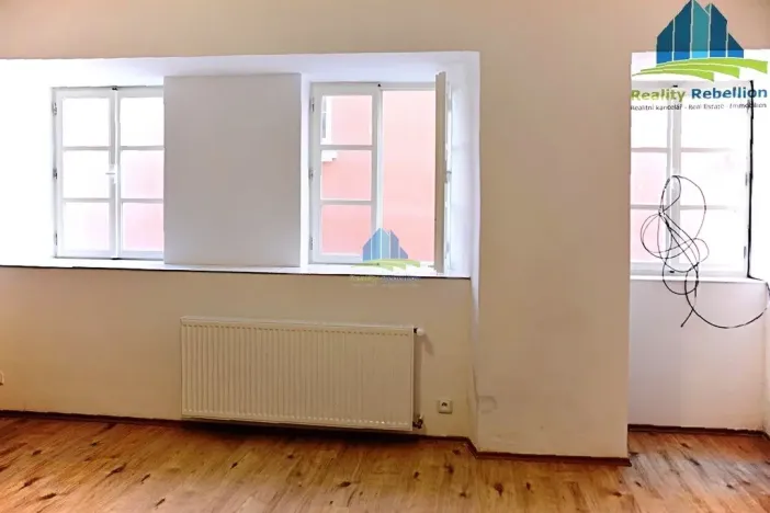 Pronájem bytu 1+1, Cheb, Úzká, 68 m2