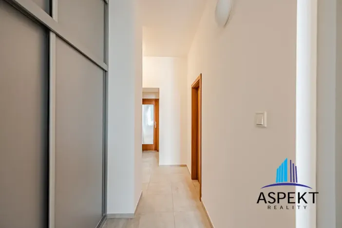 Pronájem bytu 2+1, Praha - Vinohrady, Londýnská, 65 m2