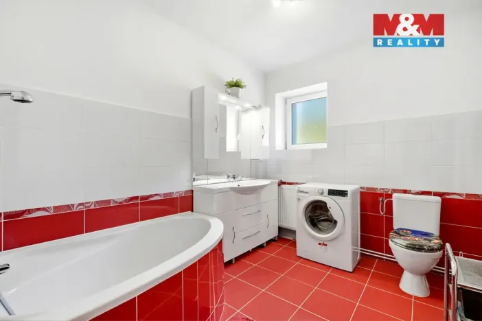 Prodej rodinného domu, Nové Město pod Smrkem - Hajniště, 266 m2