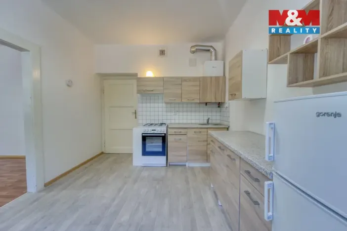 Pronájem bytu 1+1, Plzeň - Jižní Předměstí, Lukavická, 38 m2