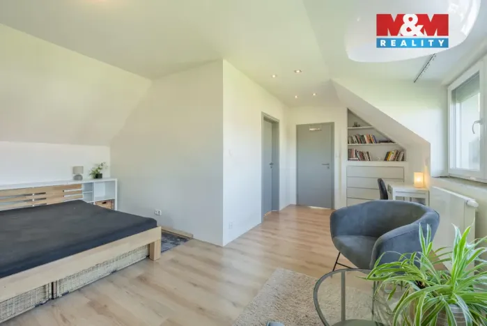Prodej rodinného domu, Praha - Suchdol, K Roztokům, 160 m2