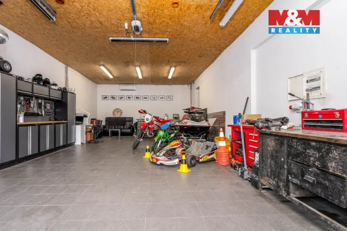 Prodej činžovního domu, Mařenice, 1190 m2