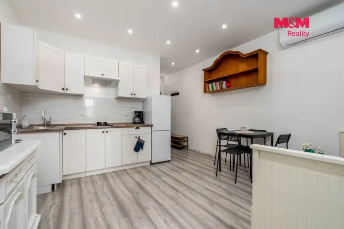Prodej činžovního domu, Mařenice, 1190 m2