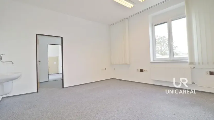 Pronájem kanceláře, Modřice, Nádražní, 69 m2