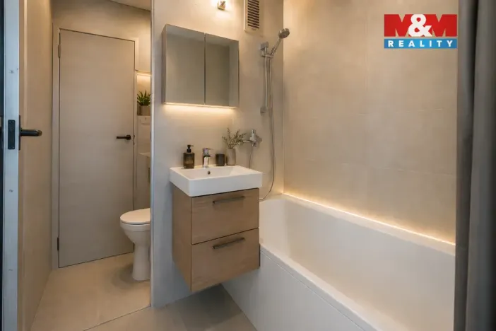Prodej bytu 3+1, Praha - Kamýk, Zárubova, 78 m2