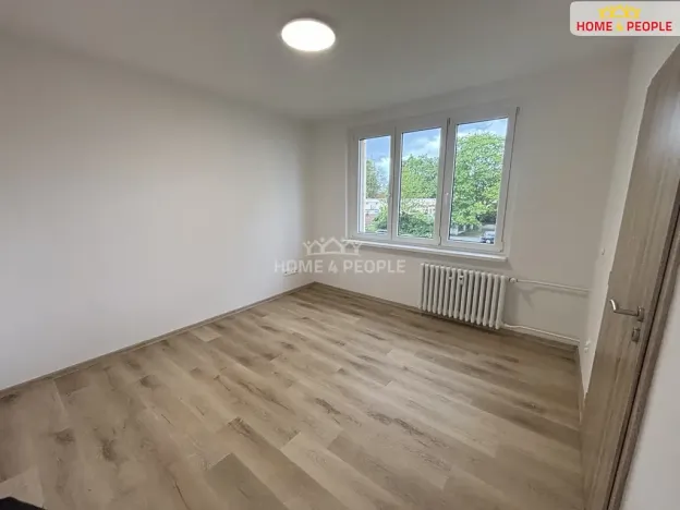 Pronájem bytu 3+1, Karlovy Vary, Ostrovská, 64 m2