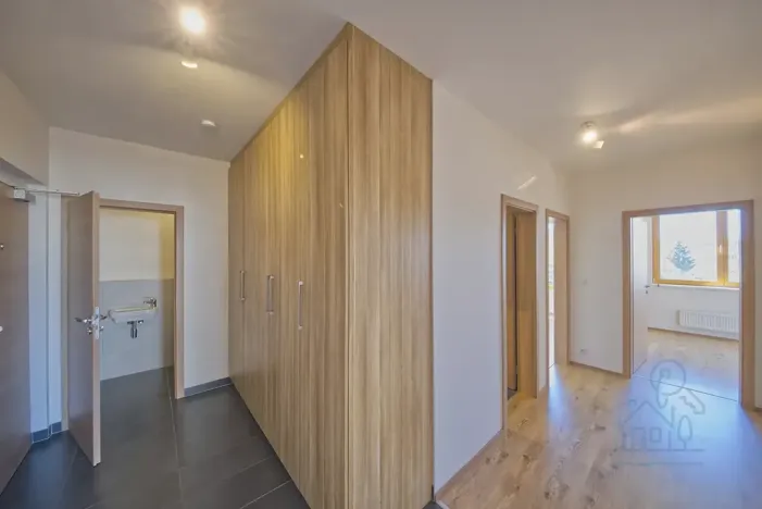 Prodej bytu 3+kk, Praha - Vysočany, Modrého, 77 m2