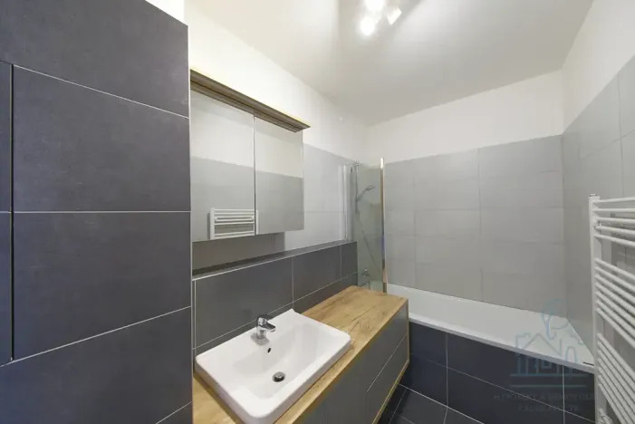 Prodej bytu 3+kk, Praha - Vysočany, Modrého, 77 m2