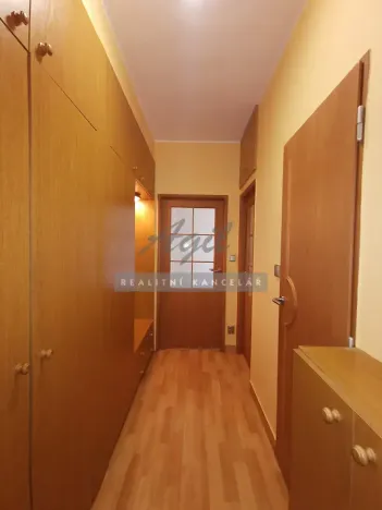 Pronájem bytu 2+1, Šlapanice, 66 m2