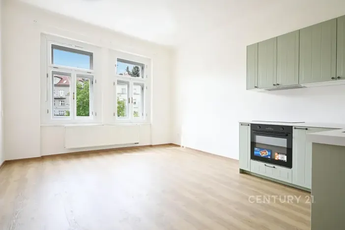 Pronájem bytu 3+kk, Praha - Nusle, Svatoslavova, 70 m2